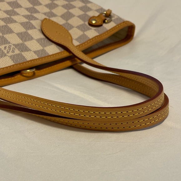Louis Vuitton Damier Azur Neverfull PM - Picture 7 of 14